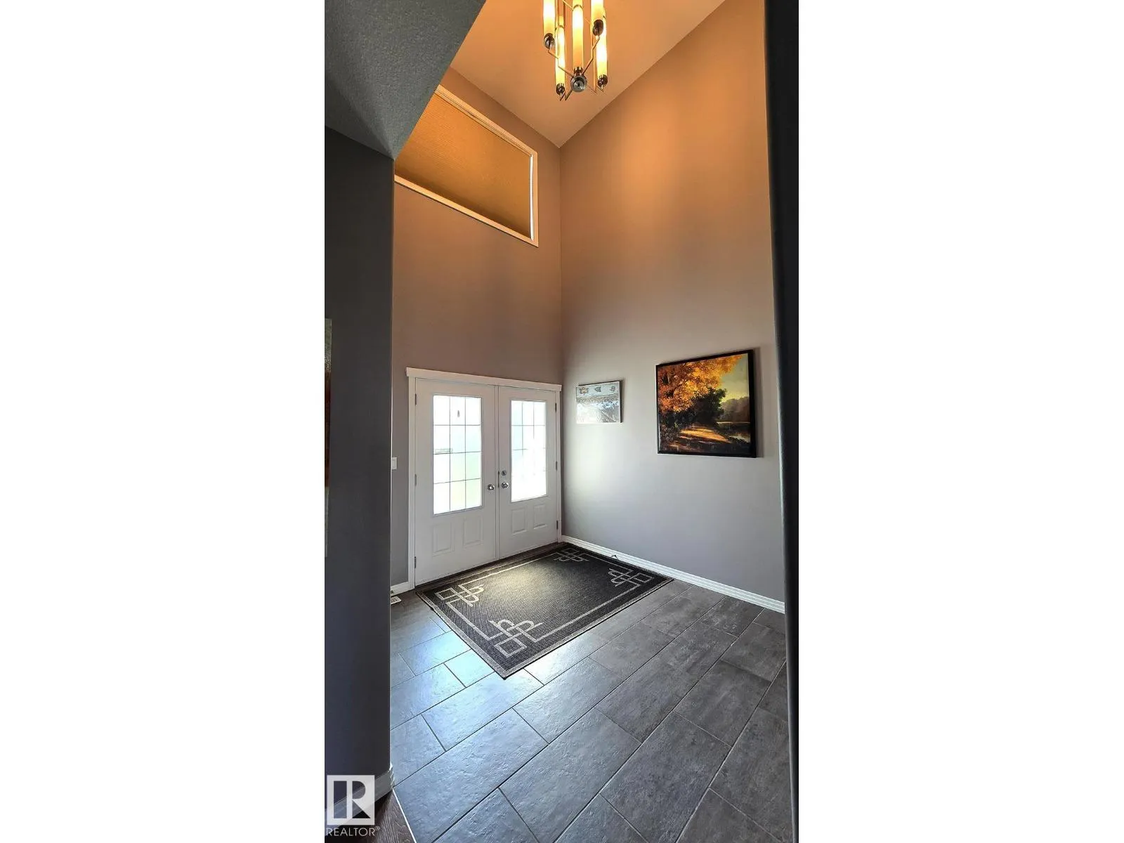1325 ADAMSON DR SW