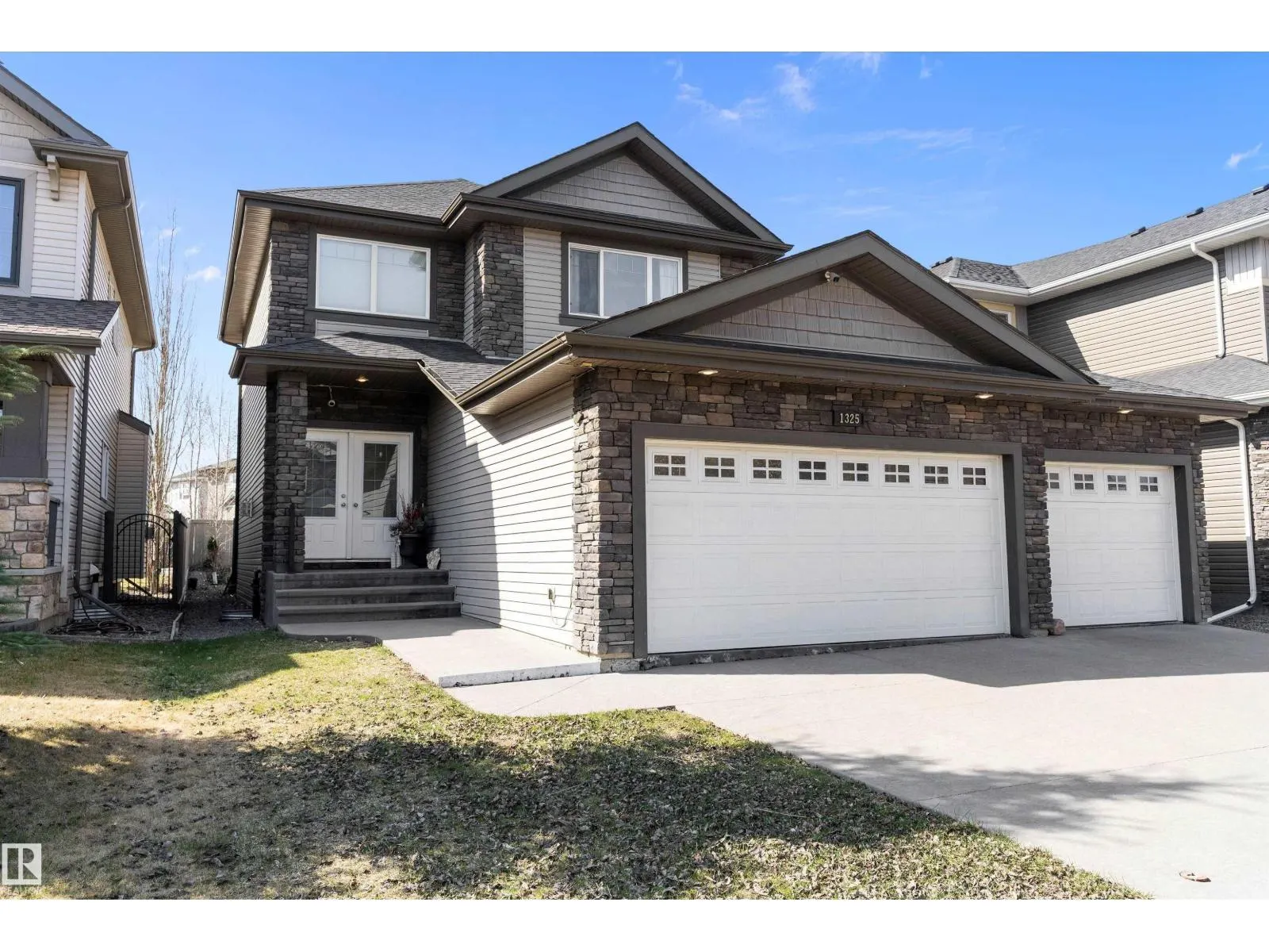 1325 ADAMSON DR SW