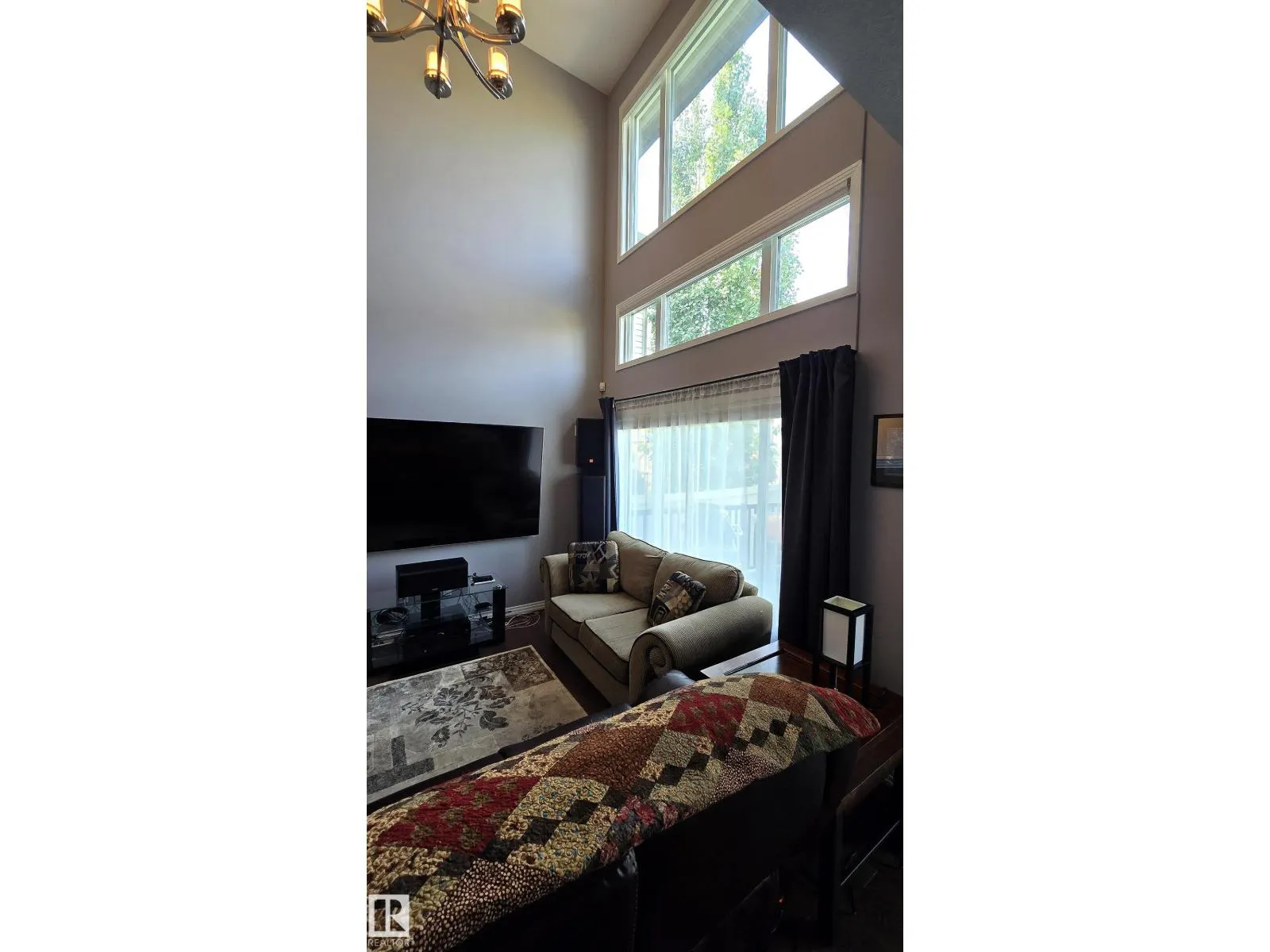 1325 ADAMSON DR SW