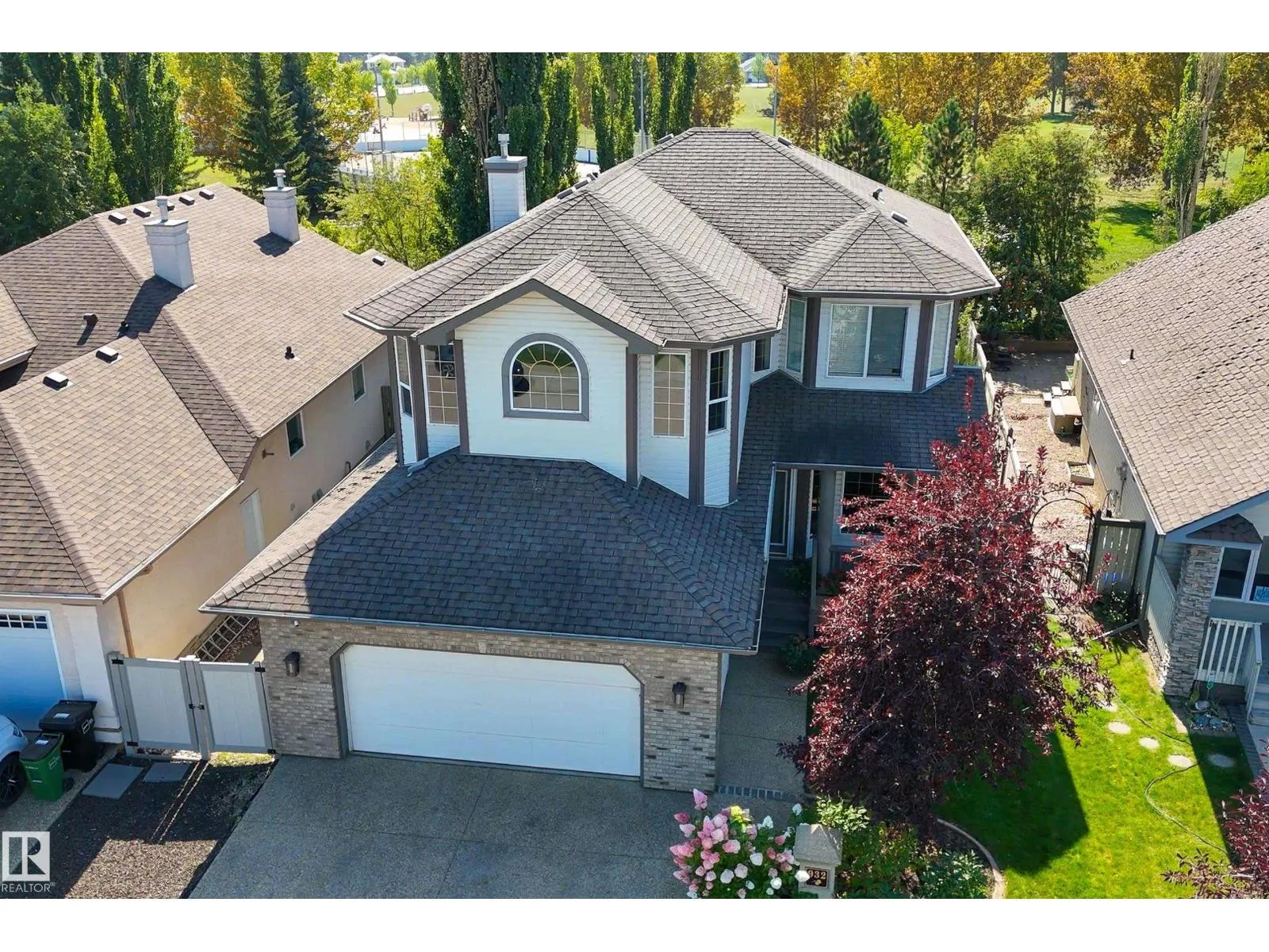 932 PROCTOR WD NW