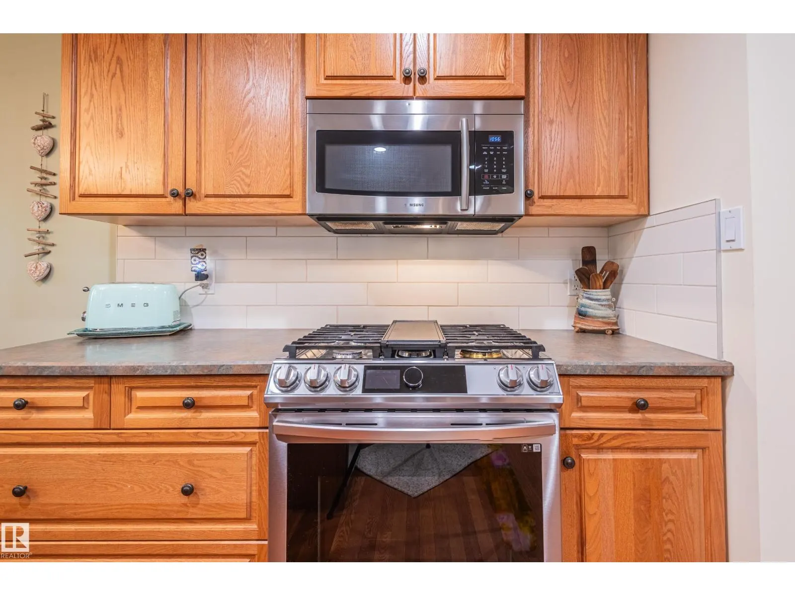 4 BRIARWOOD WY