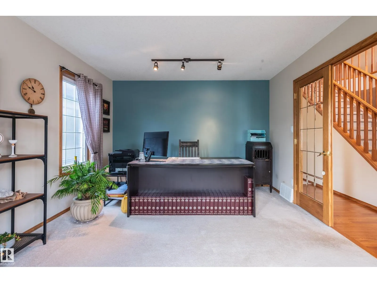 4 BRIARWOOD WY