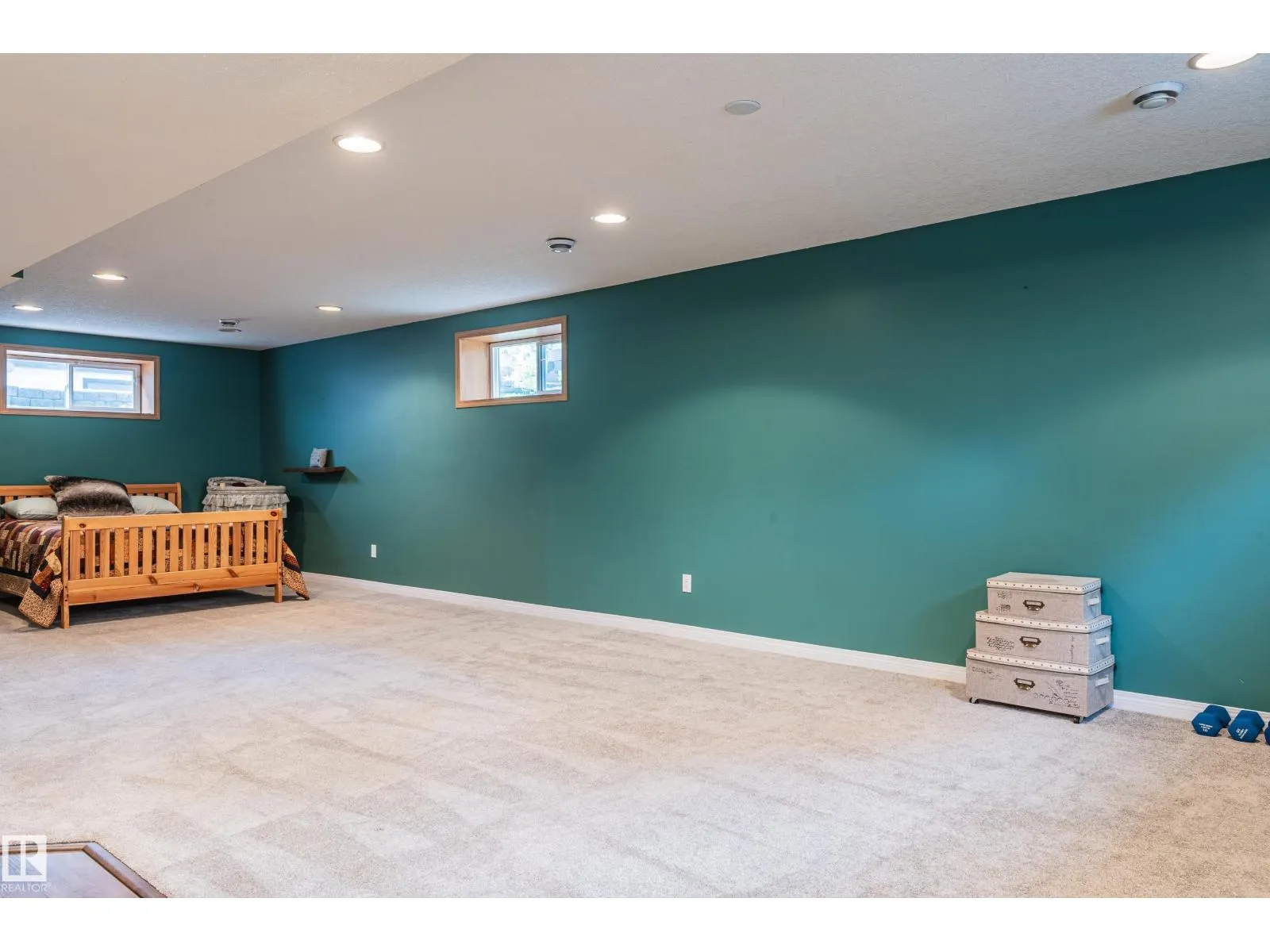 4 BRIARWOOD WY