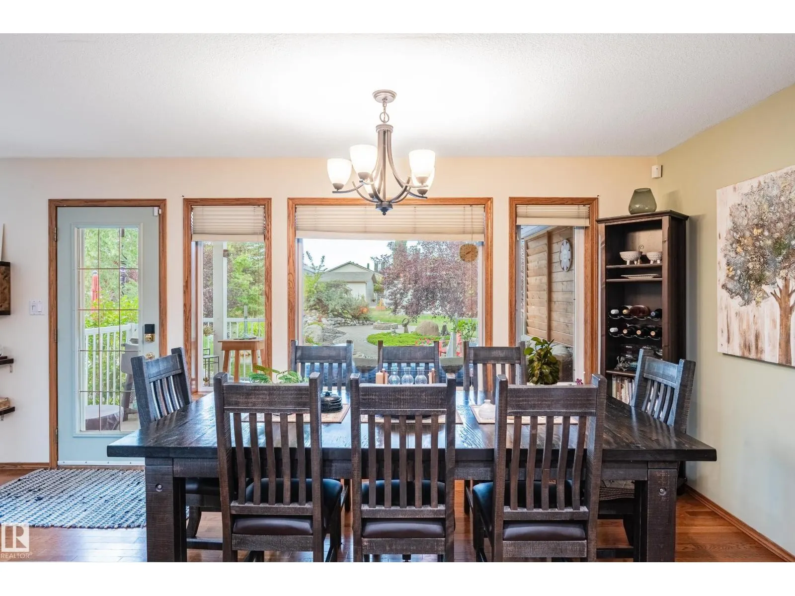4 BRIARWOOD WY