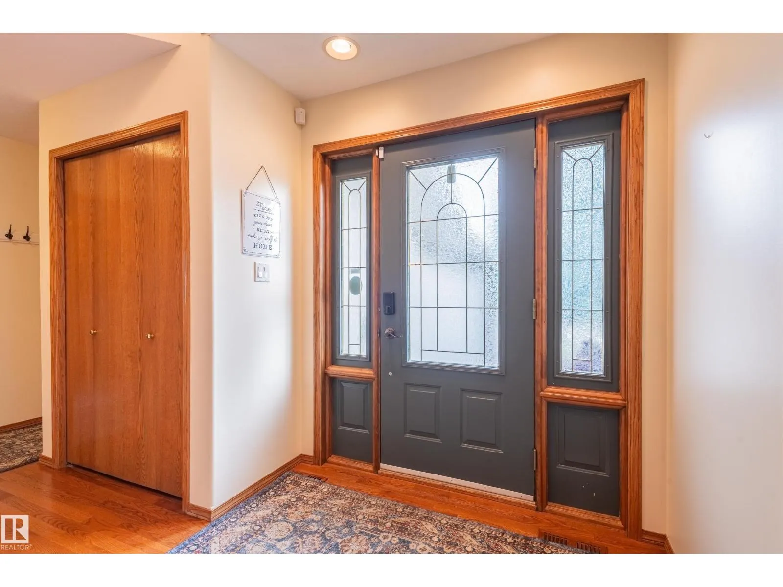 4 BRIARWOOD WY