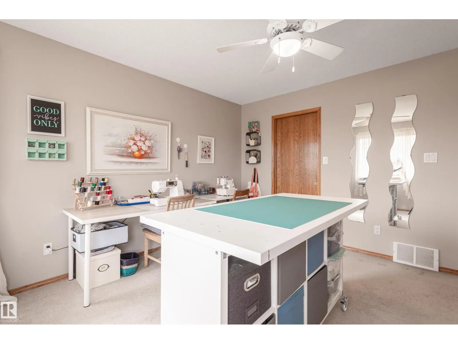 4 BRIARWOOD WY