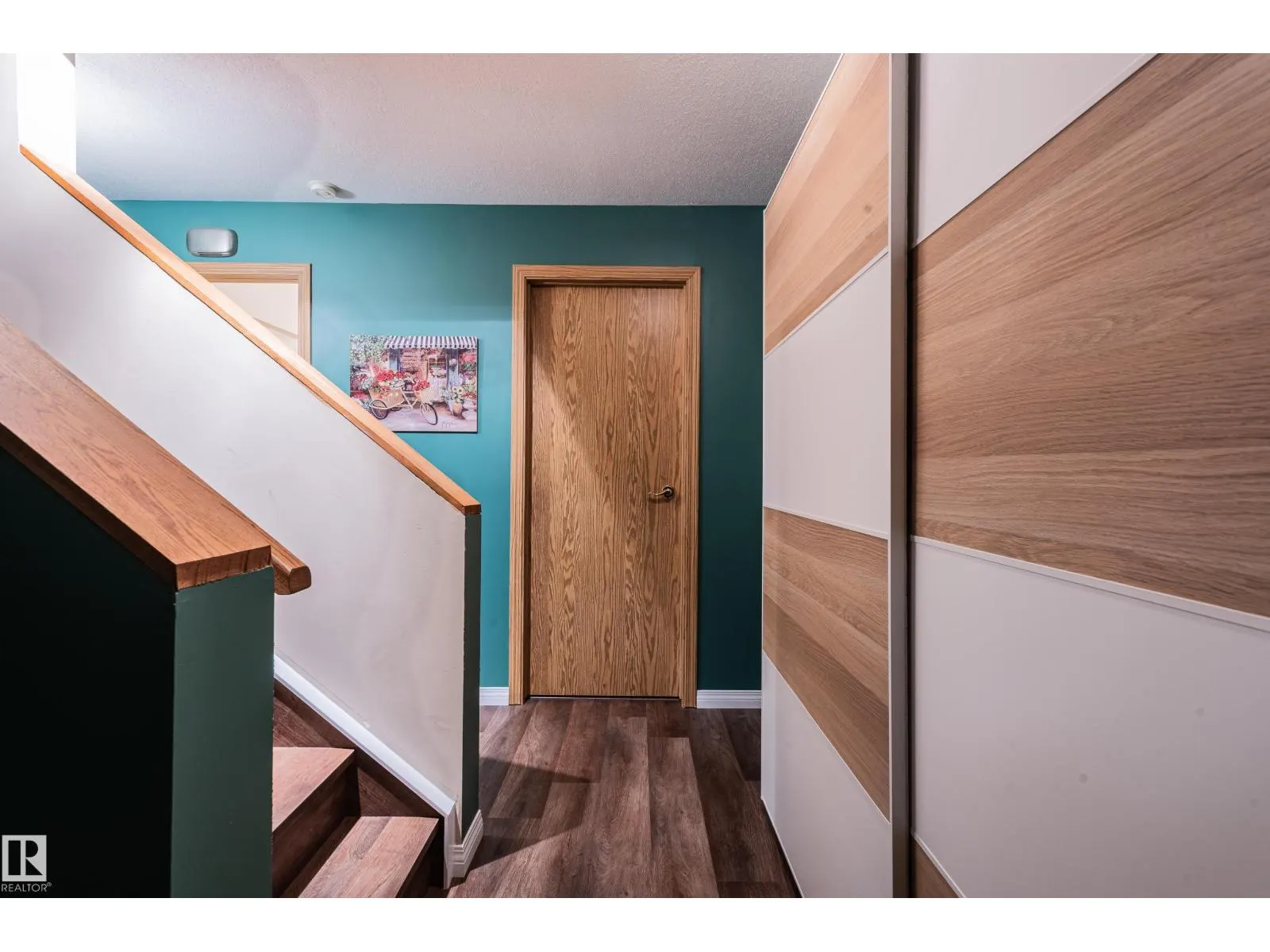 4 BRIARWOOD WY