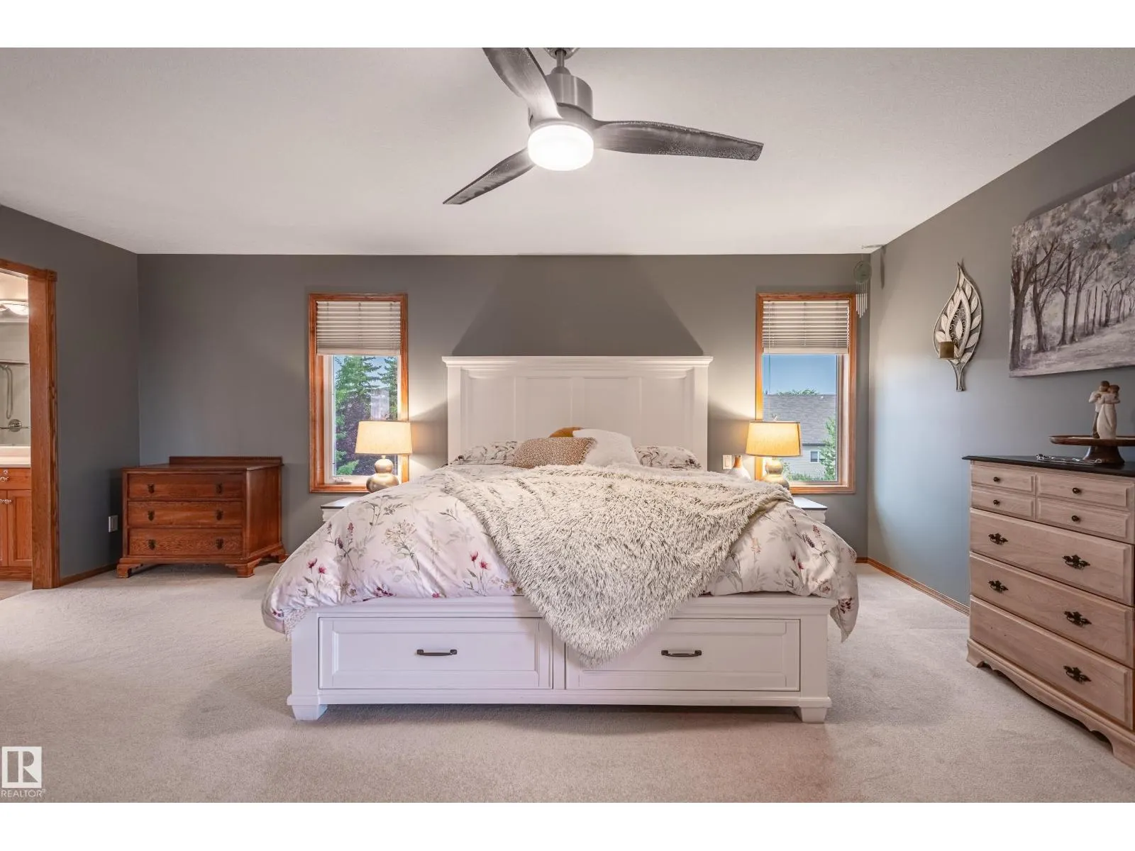 4 BRIARWOOD WY