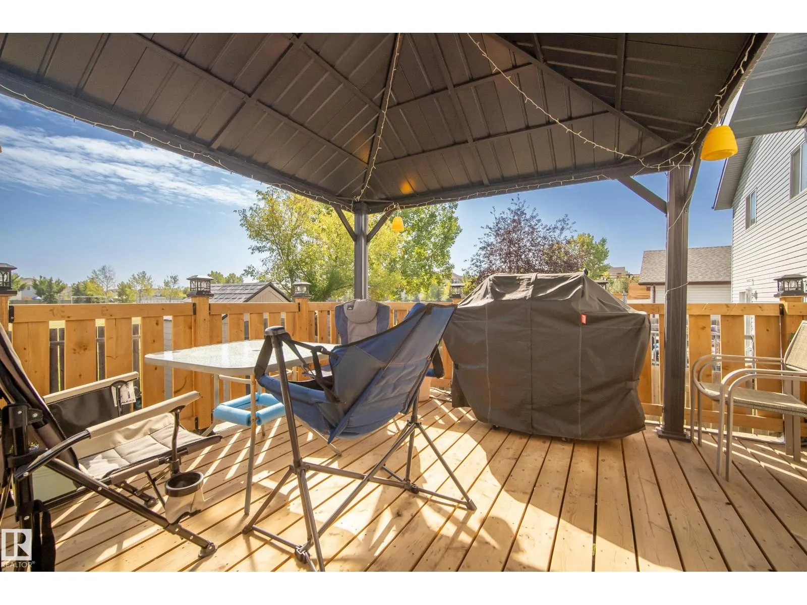 142 Lakeland Drive