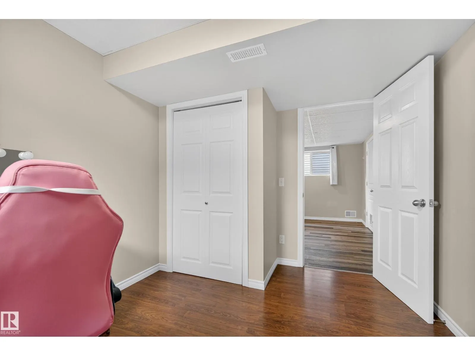 142 Lakeland Drive