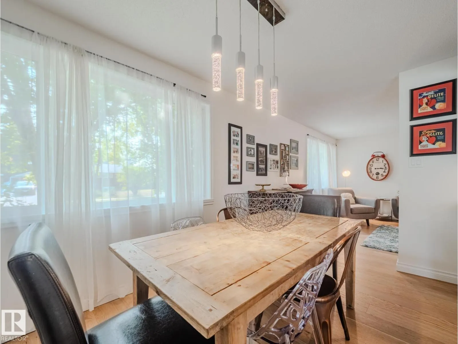 26 SUNNYSIDE CR