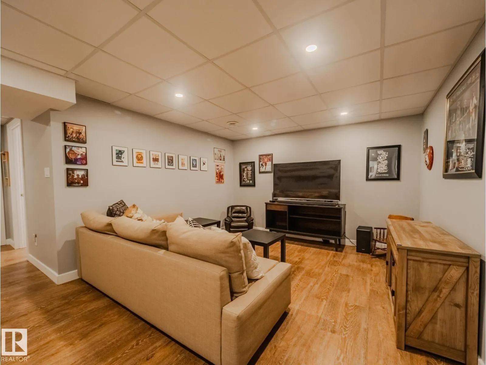 26 SUNNYSIDE CR