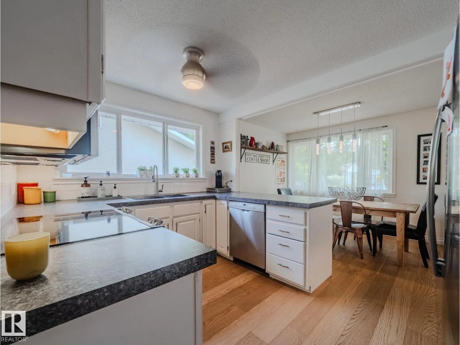 26 SUNNYSIDE CR