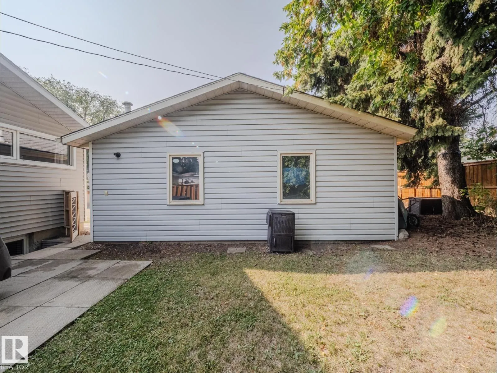 26 SUNNYSIDE CR