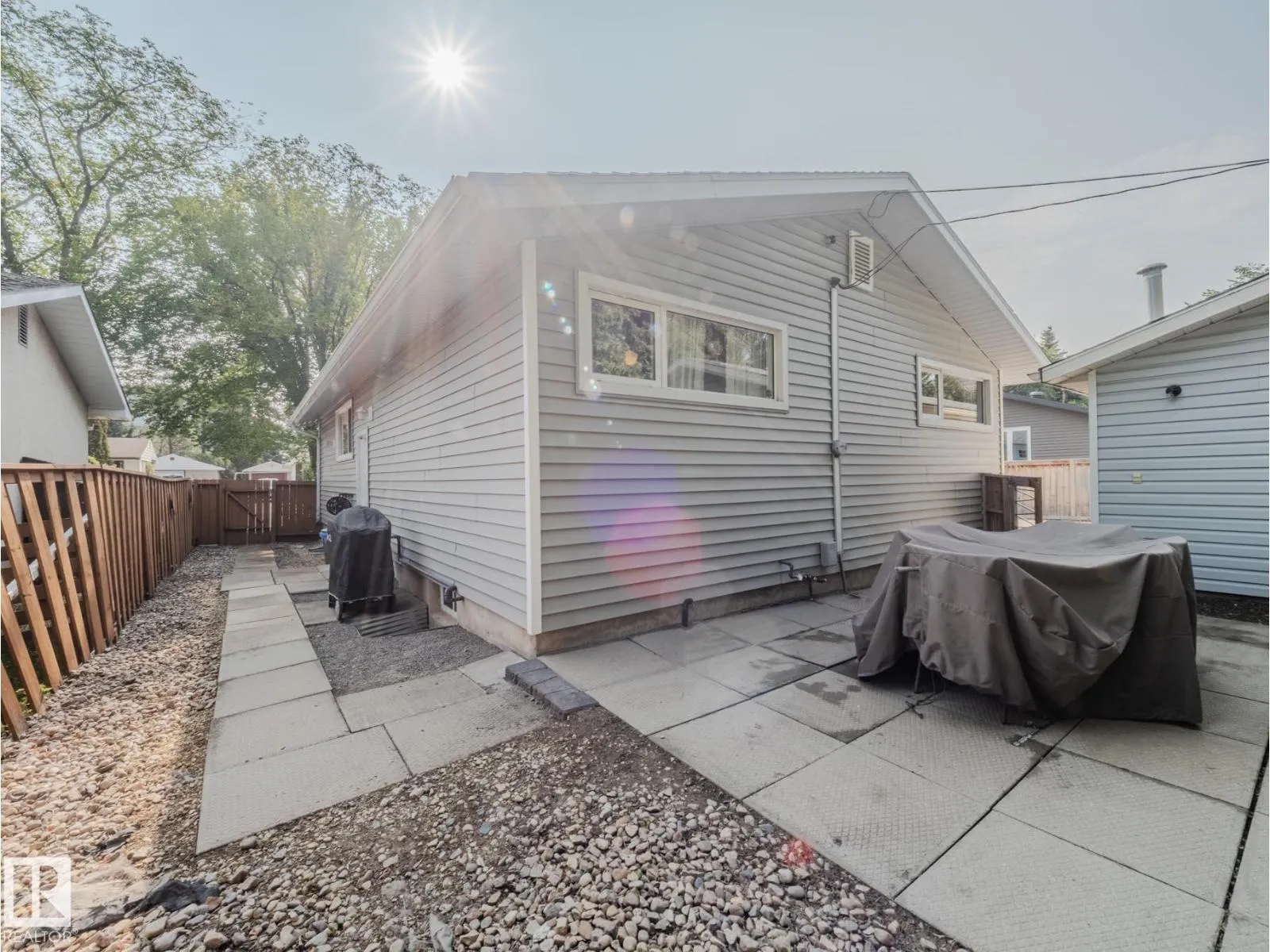 26 SUNNYSIDE CR