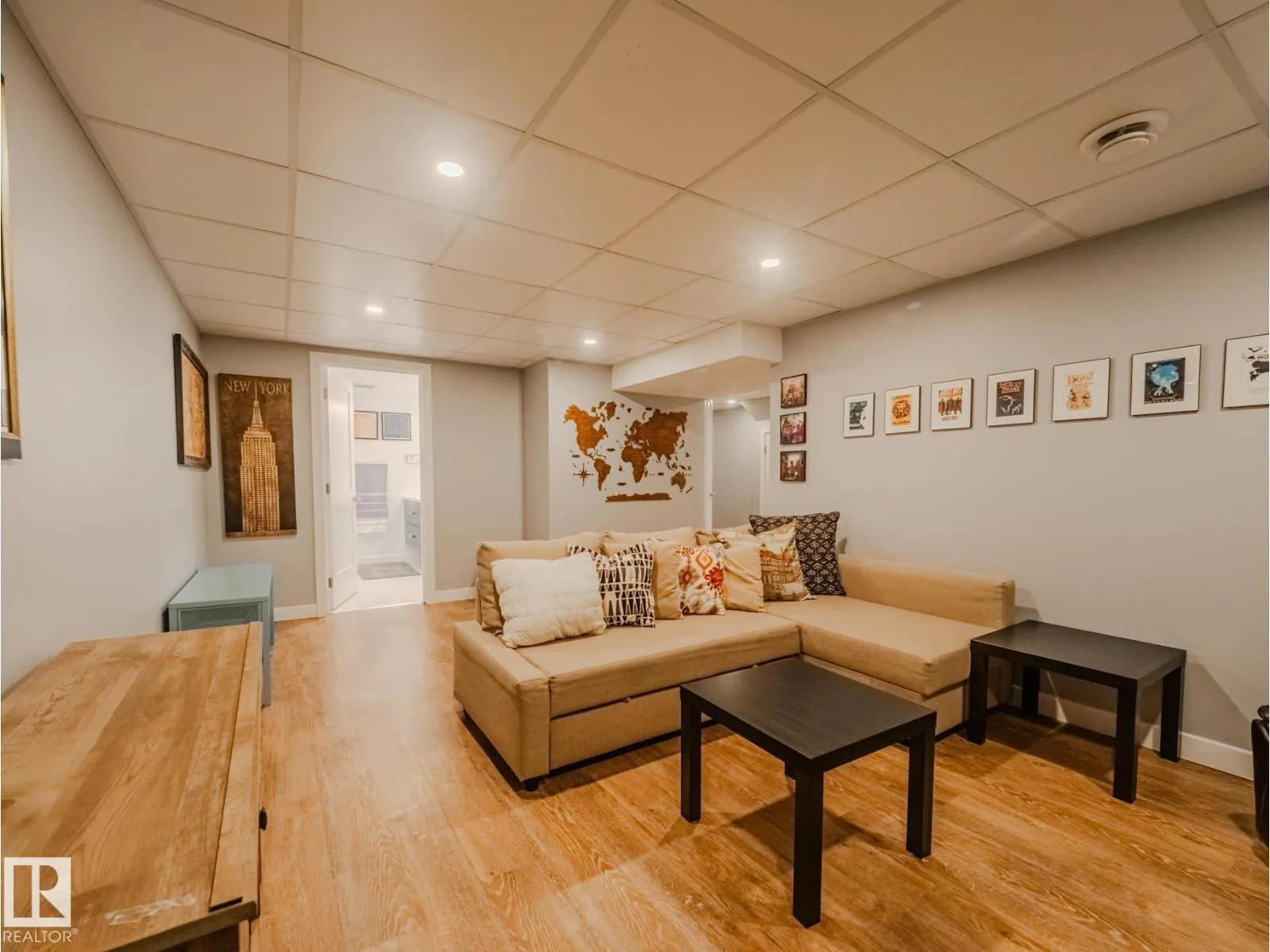26 SUNNYSIDE CR