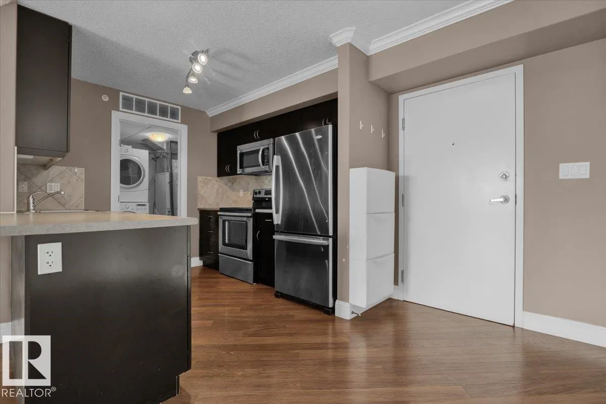 #404 14604 125 ST NW
