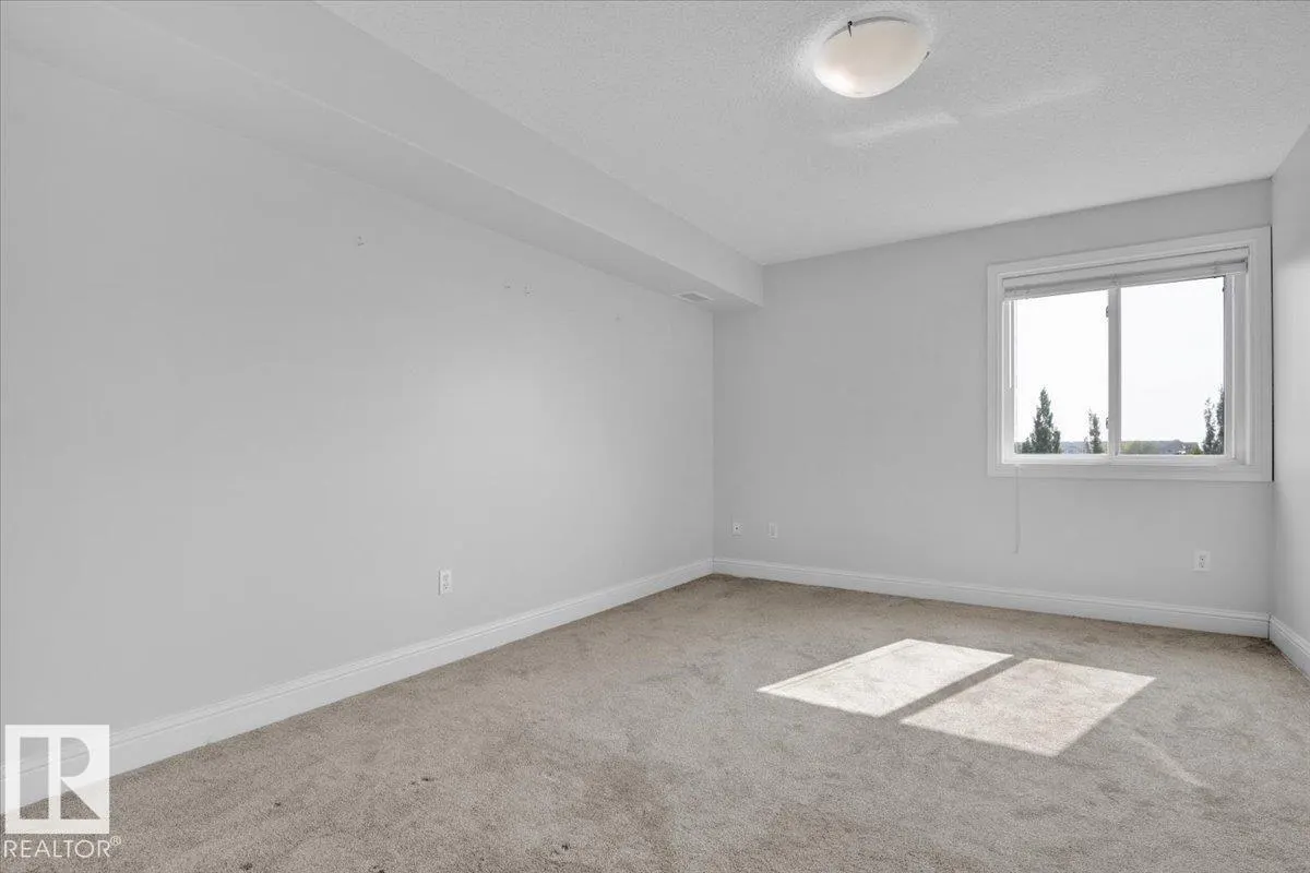 #404 14604 125 ST NW
