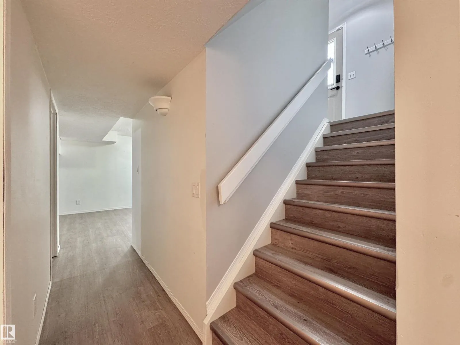 70 HEATHERGLEN CR