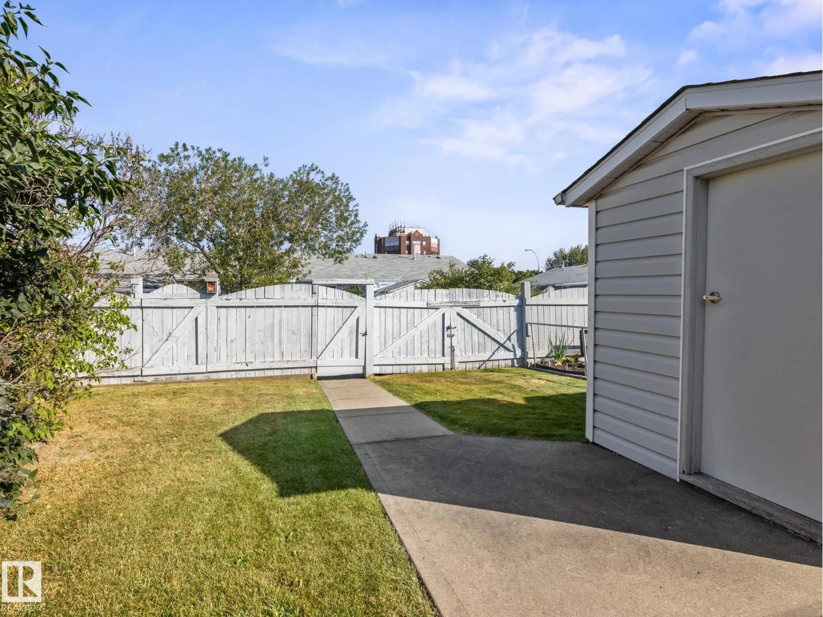 7520 137A AV NW
