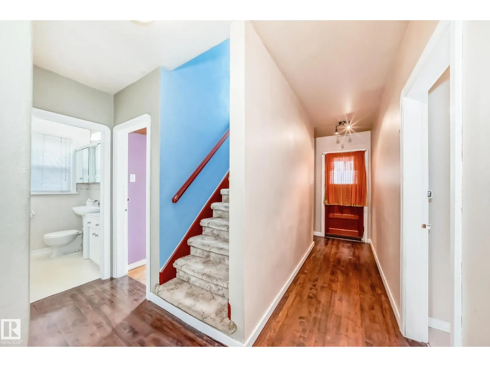 11233 95 ST NW