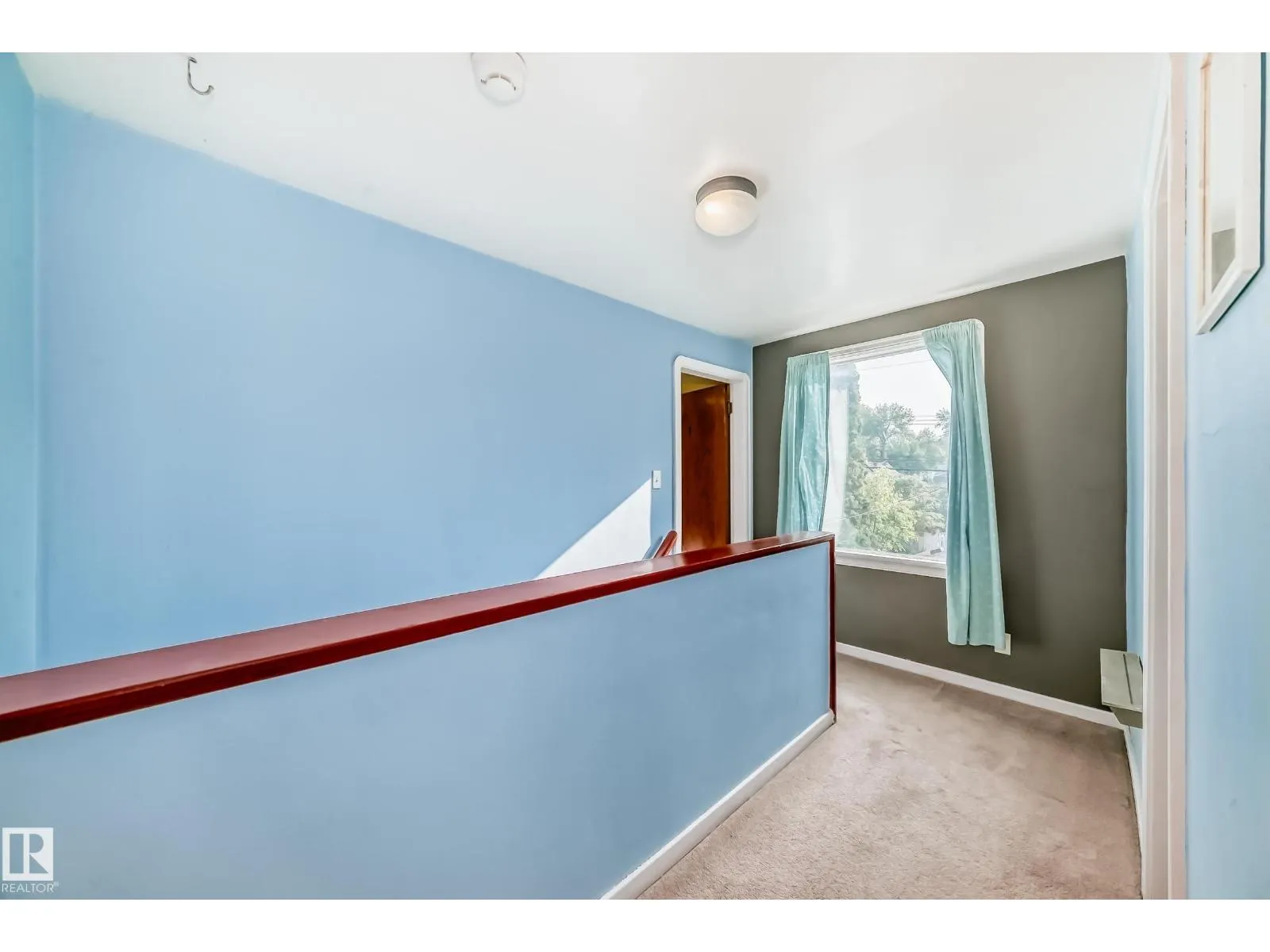 11233 95 ST NW