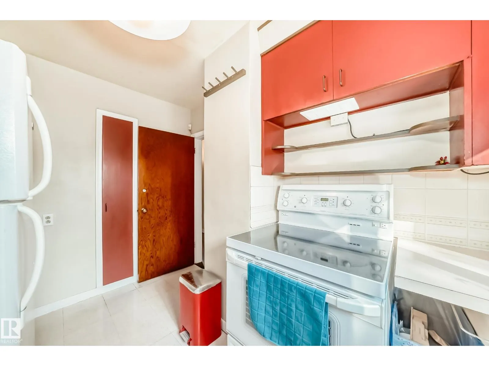11233 95 ST NW