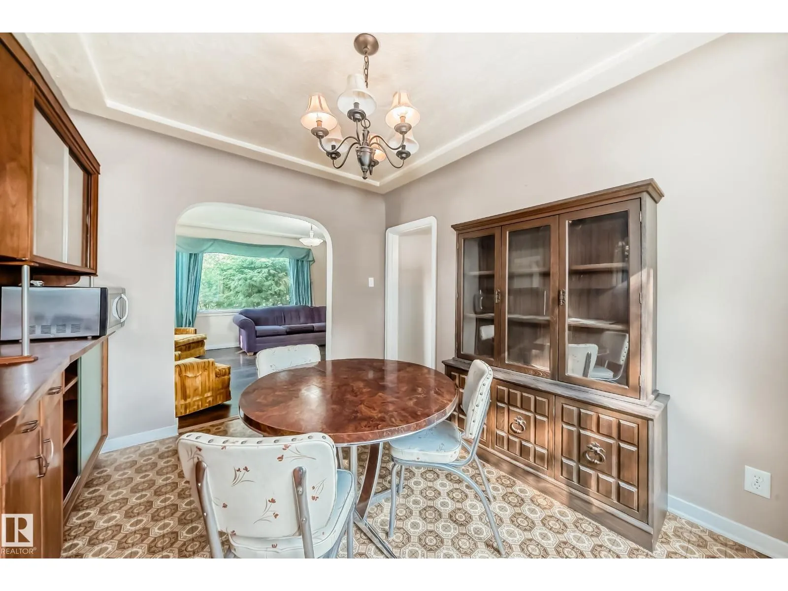 11233 95 ST NW
