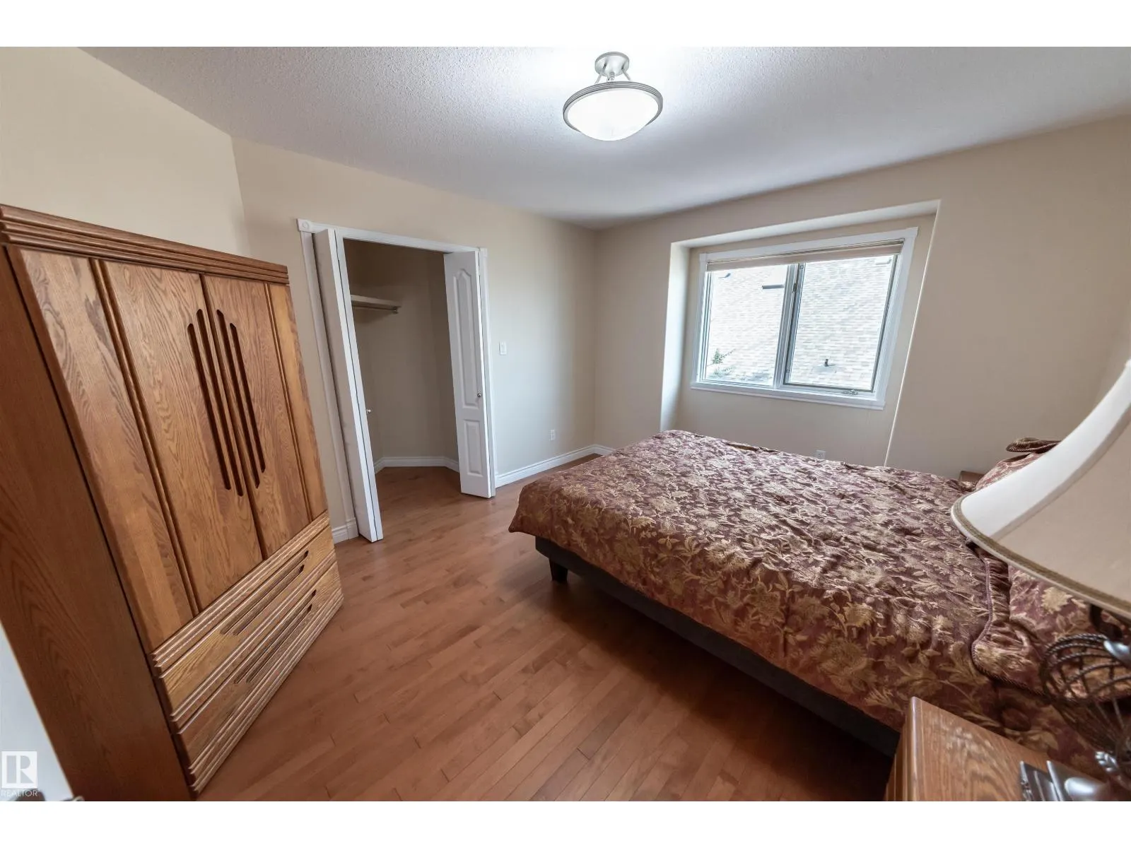 13527 158 AV NW