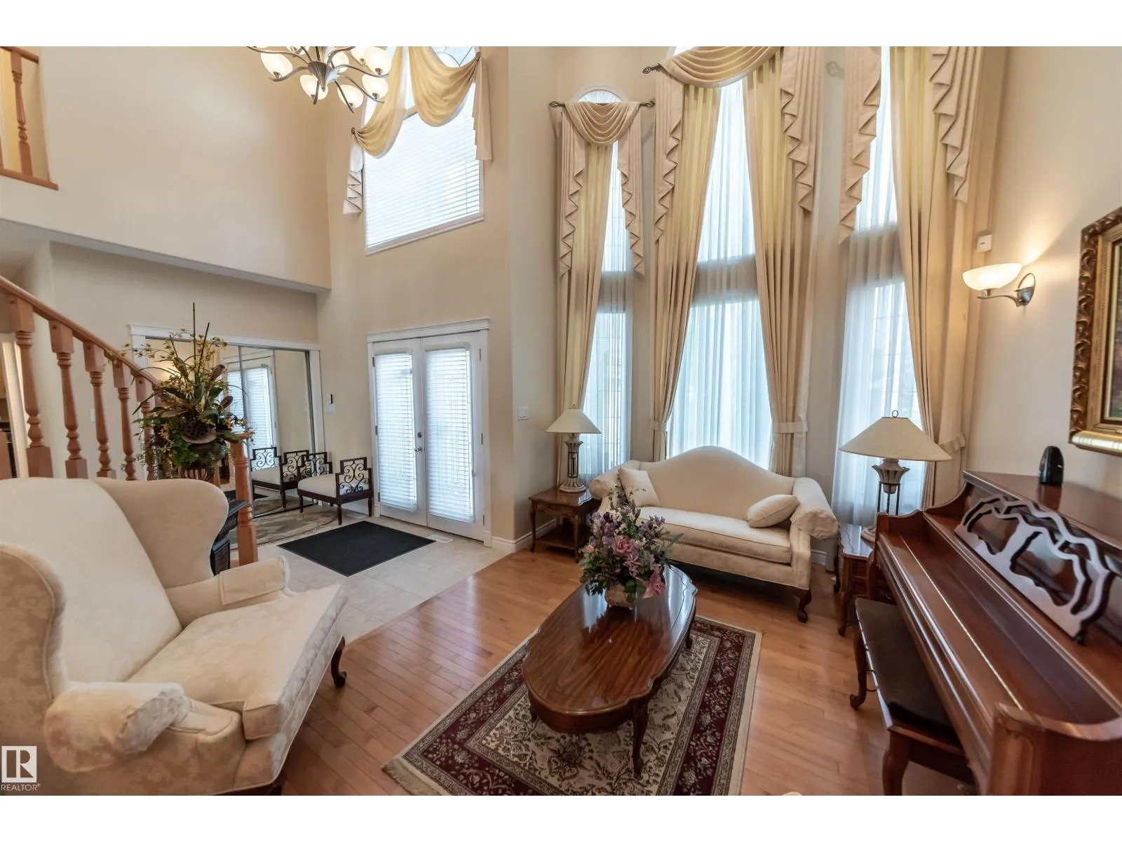 13527 158 AV NW