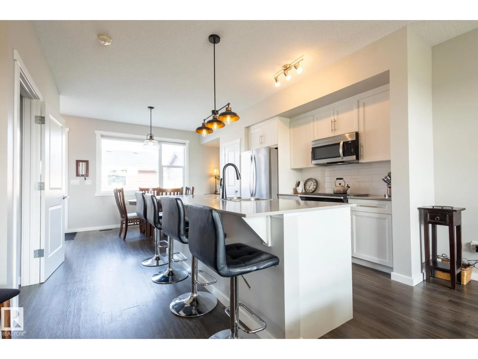 2294 GLENRIDDING BV SW