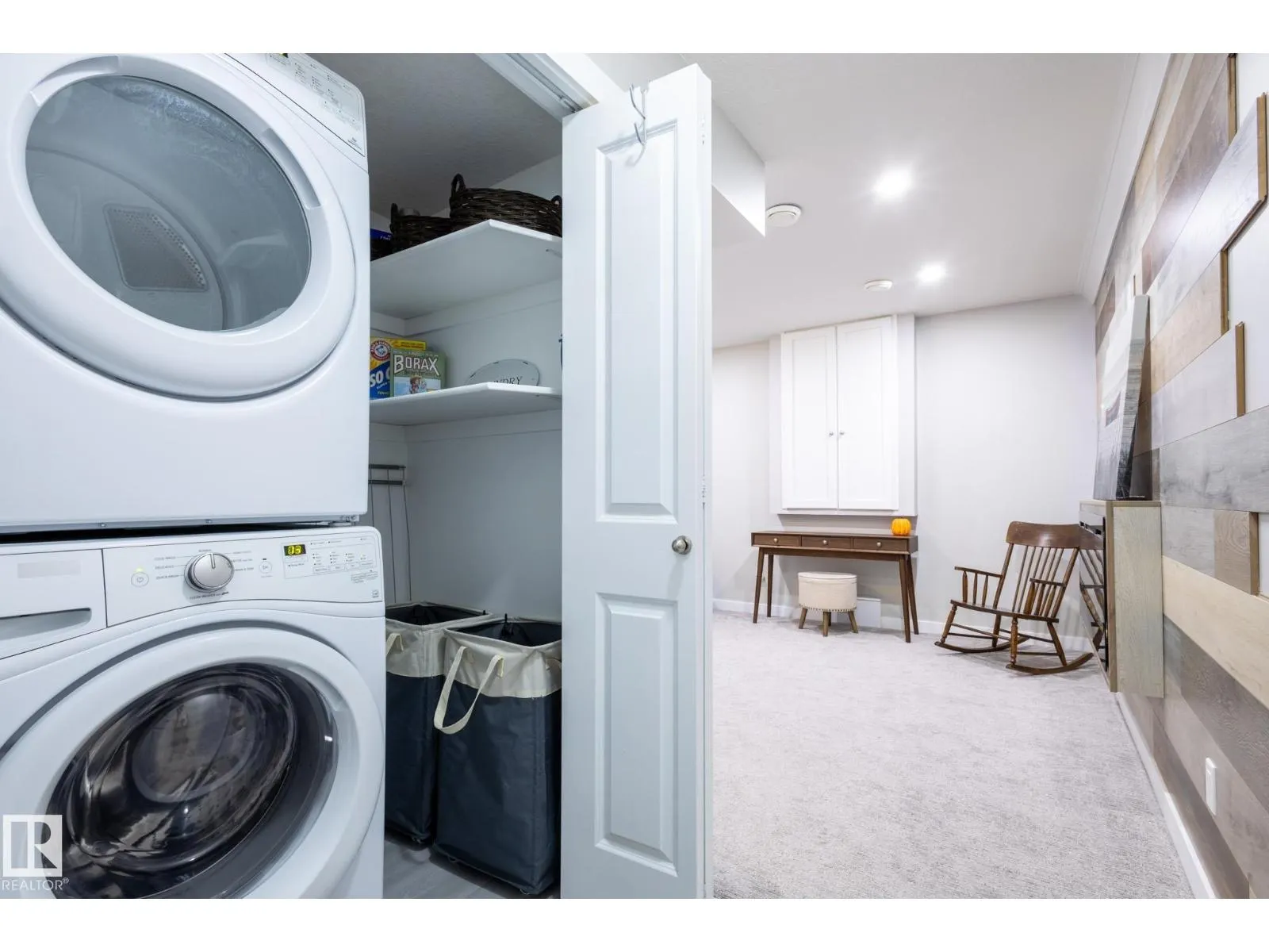 2294 GLENRIDDING BV SW