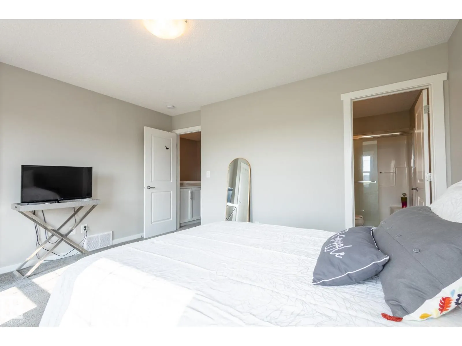 2294 GLENRIDDING BV SW