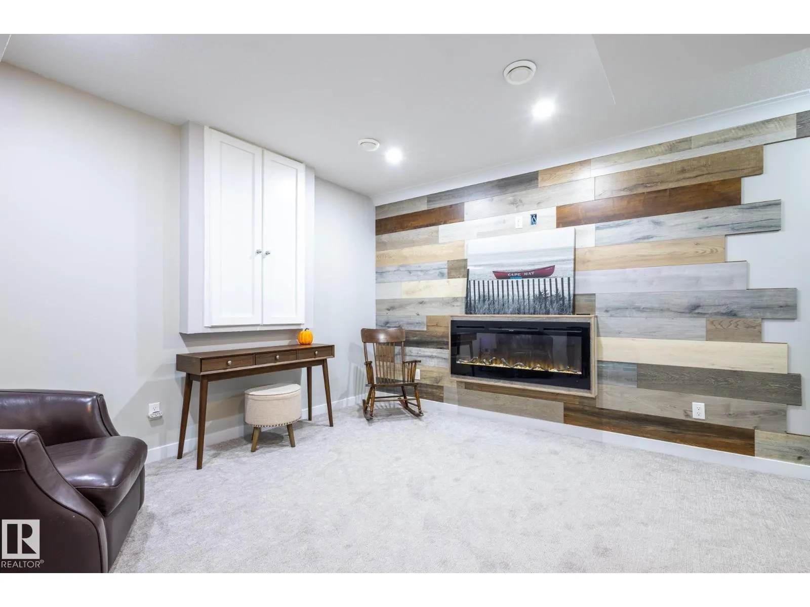 2294 GLENRIDDING BV SW
