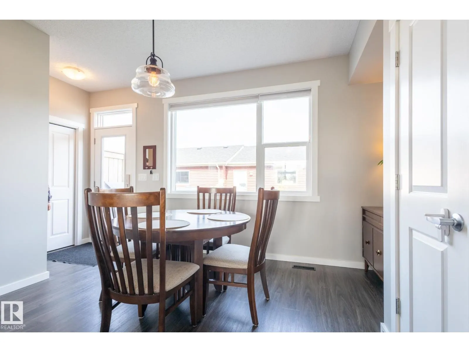 2294 GLENRIDDING BV SW