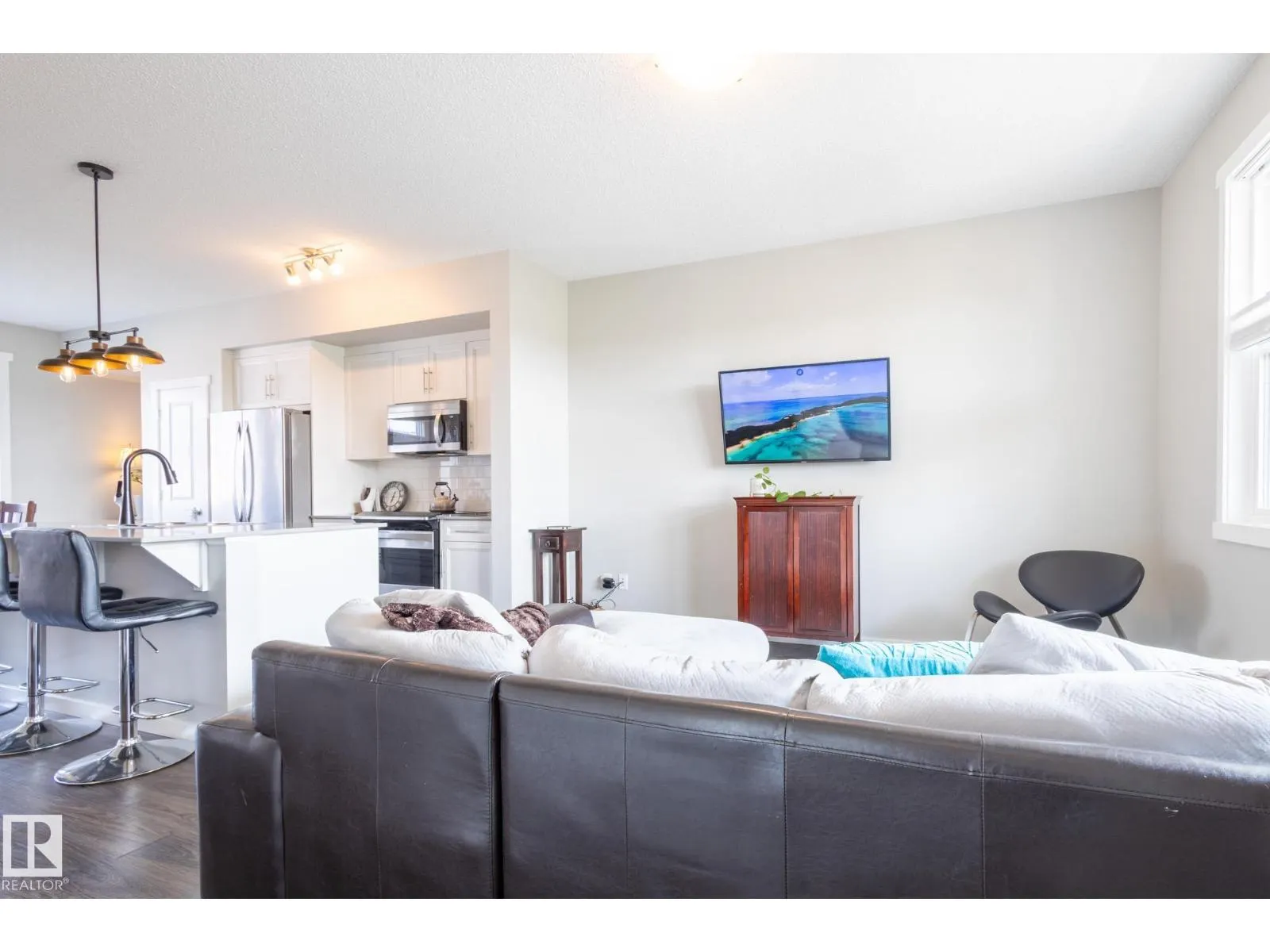 2294 GLENRIDDING BV SW