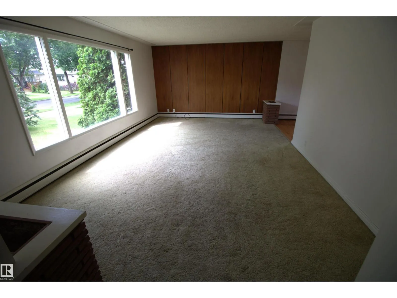 12411 89 ST NW