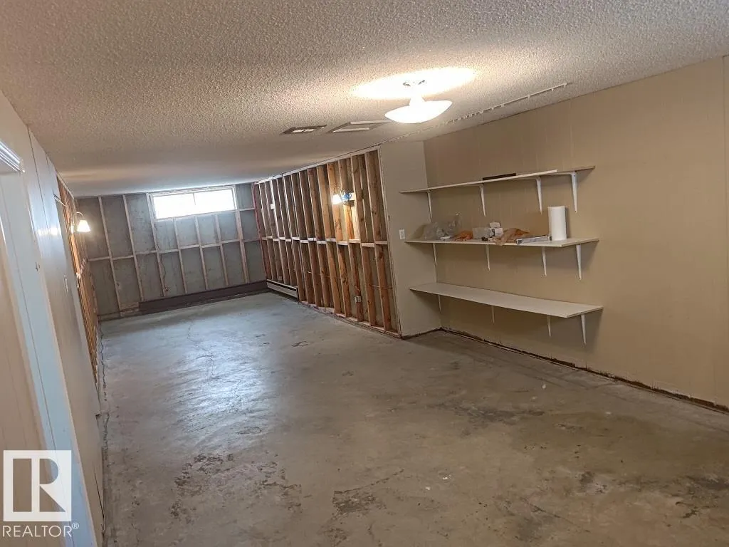 12411 89 ST NW