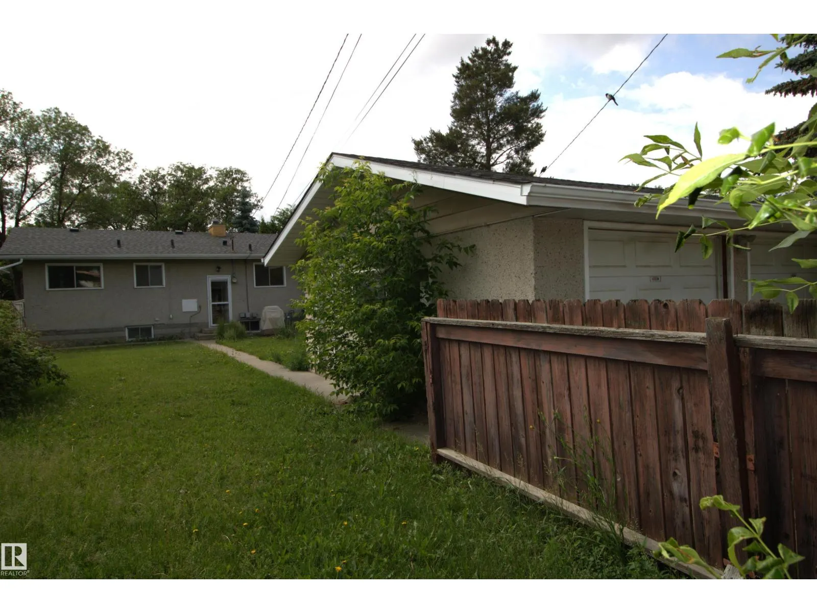 12411 89 ST NW