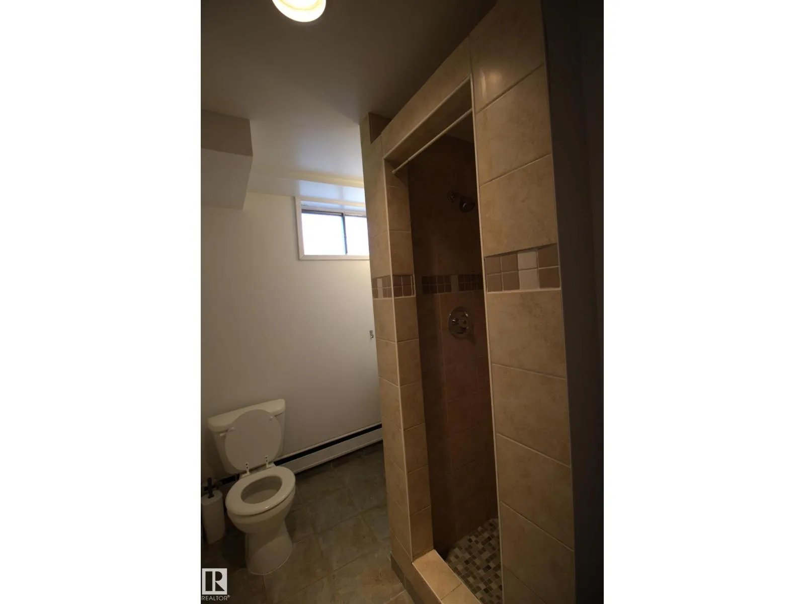 12411 89 ST NW