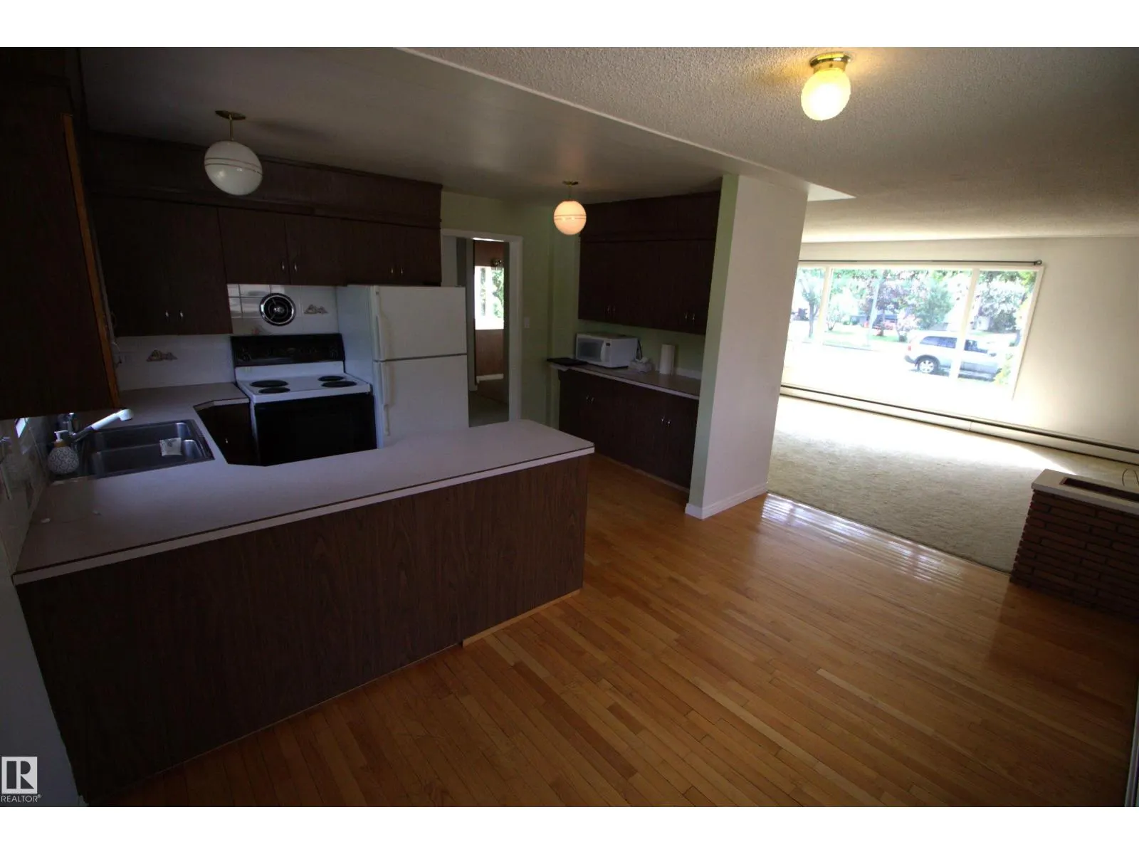12411 89 ST NW