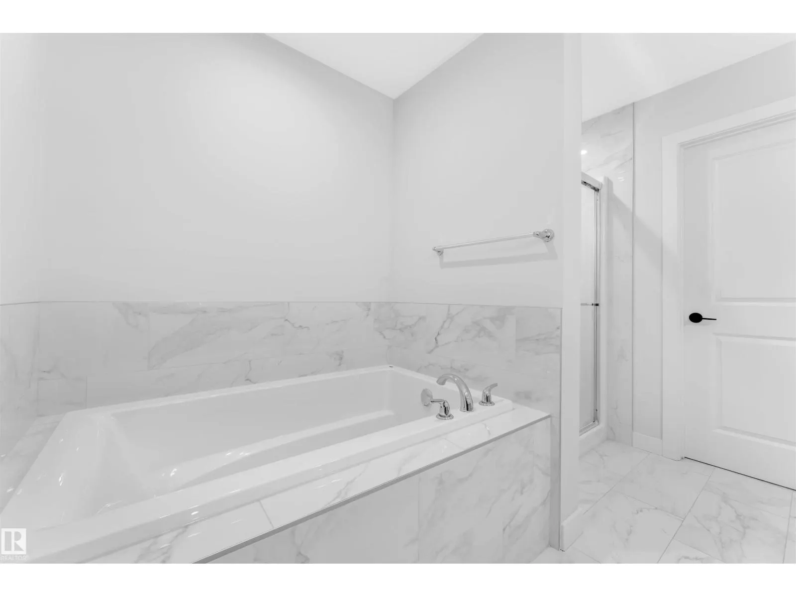 16236 31 AV SW