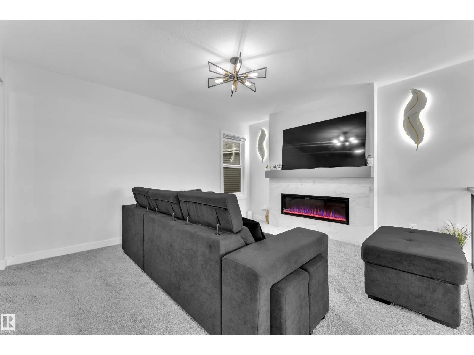 16236 31 AV SW