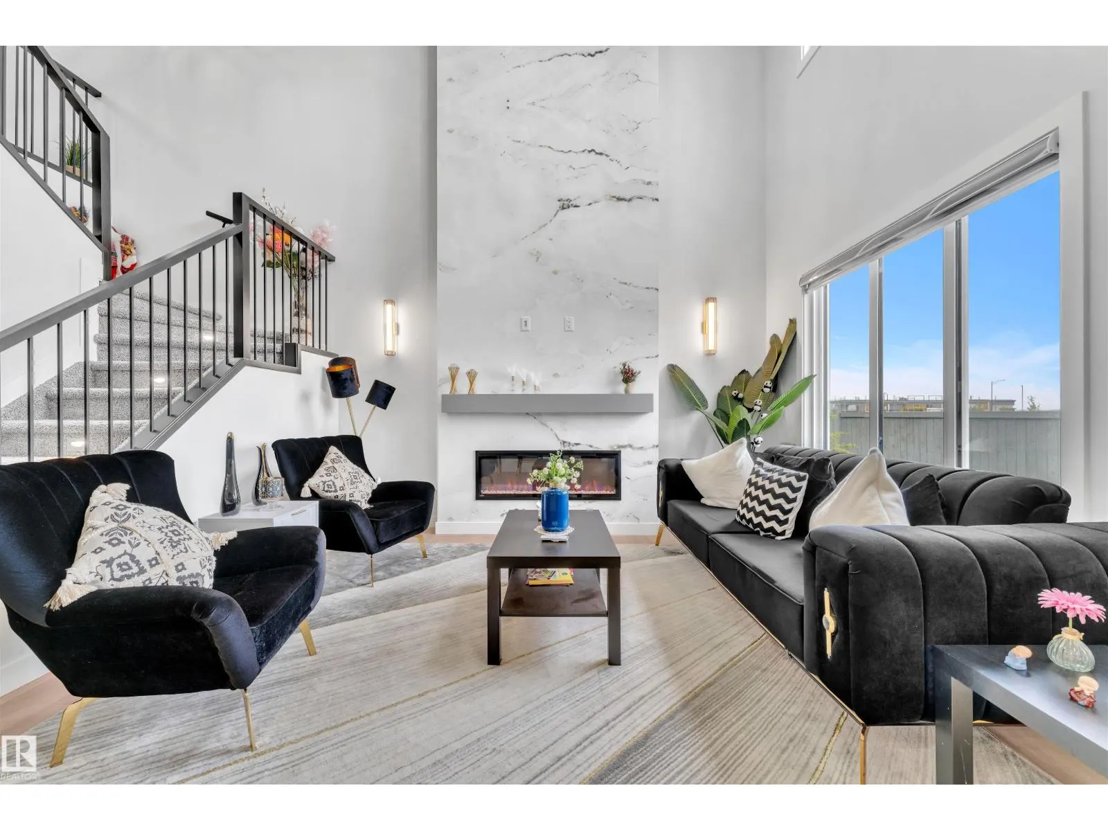 16236 31 AV SW