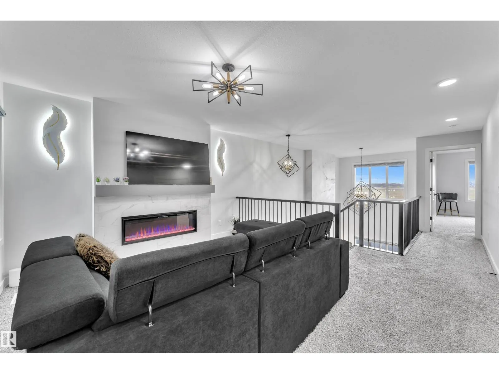 16236 31 AV SW