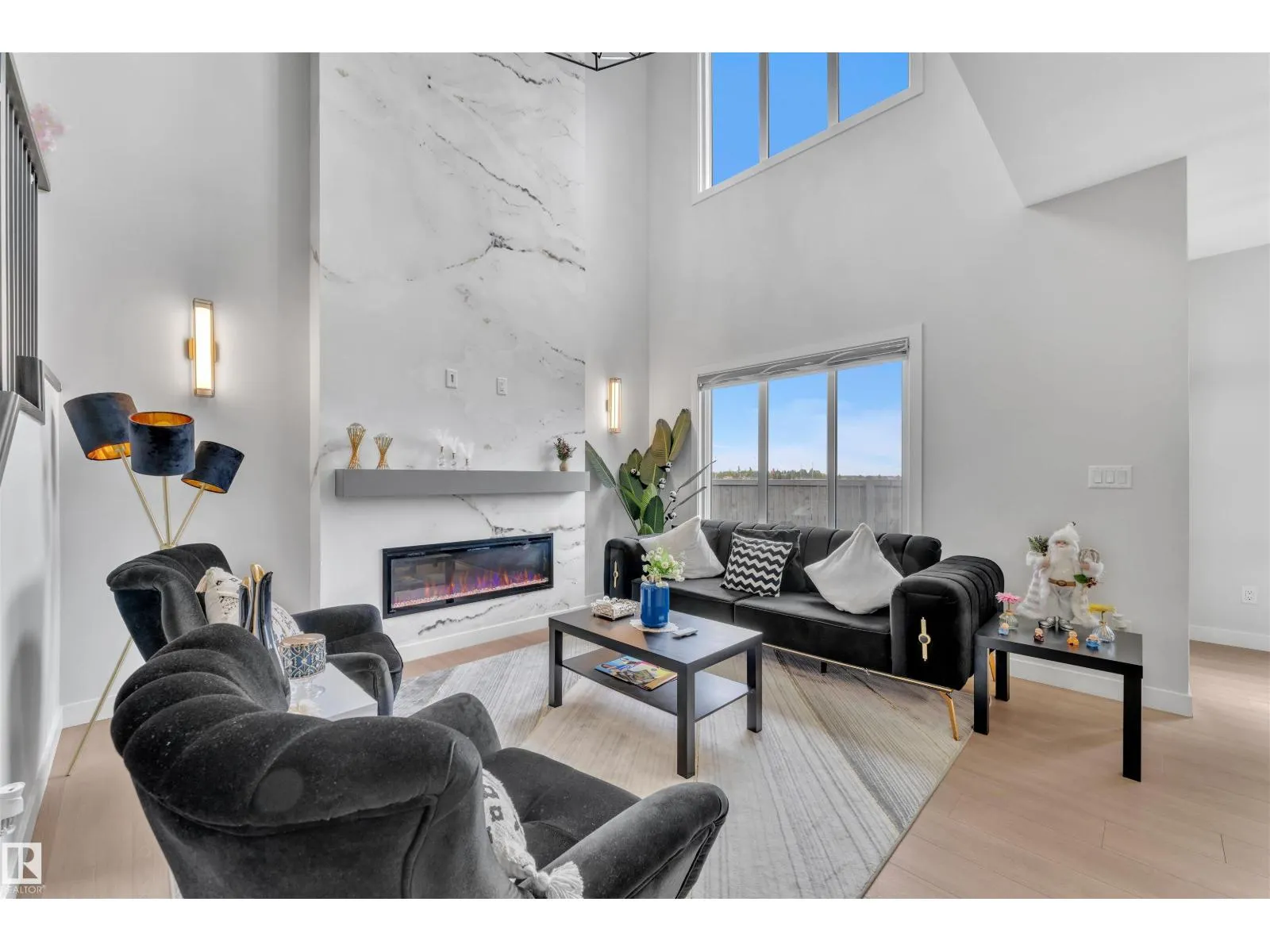 16236 31 AV SW