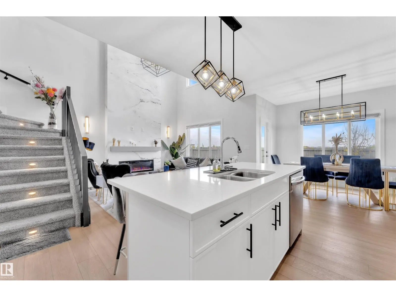 16236 31 AV SW