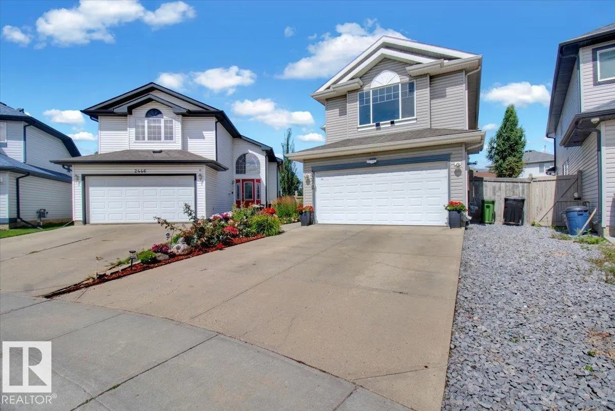 3372 25 AV NW
