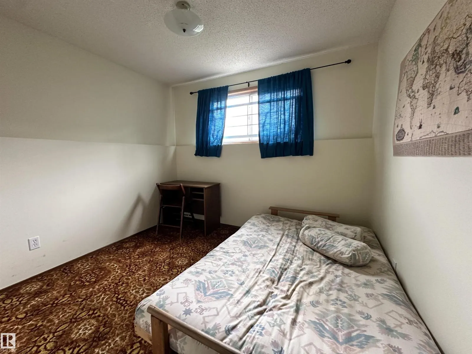 8515 86 AV NW