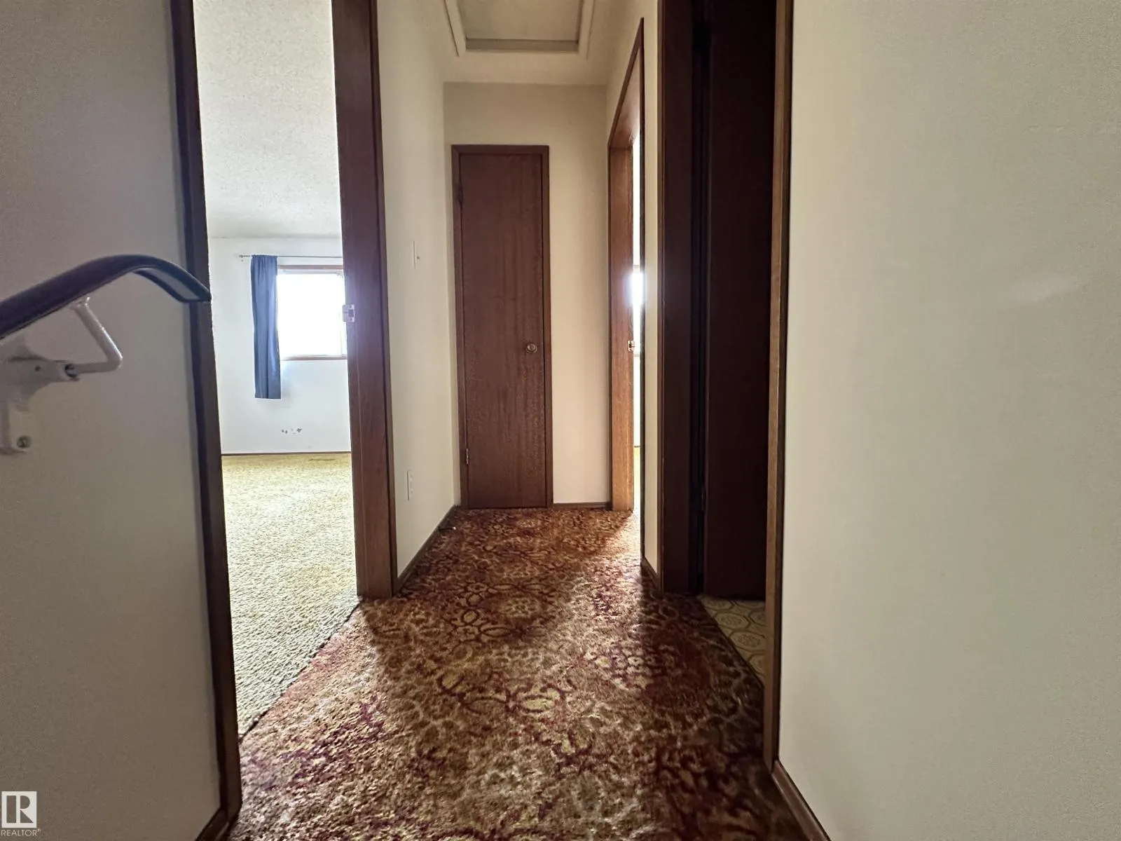 8515 86 AV NW